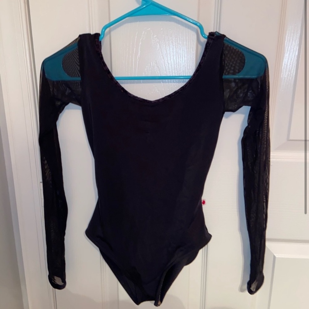 Yumiko Veronique leotard
